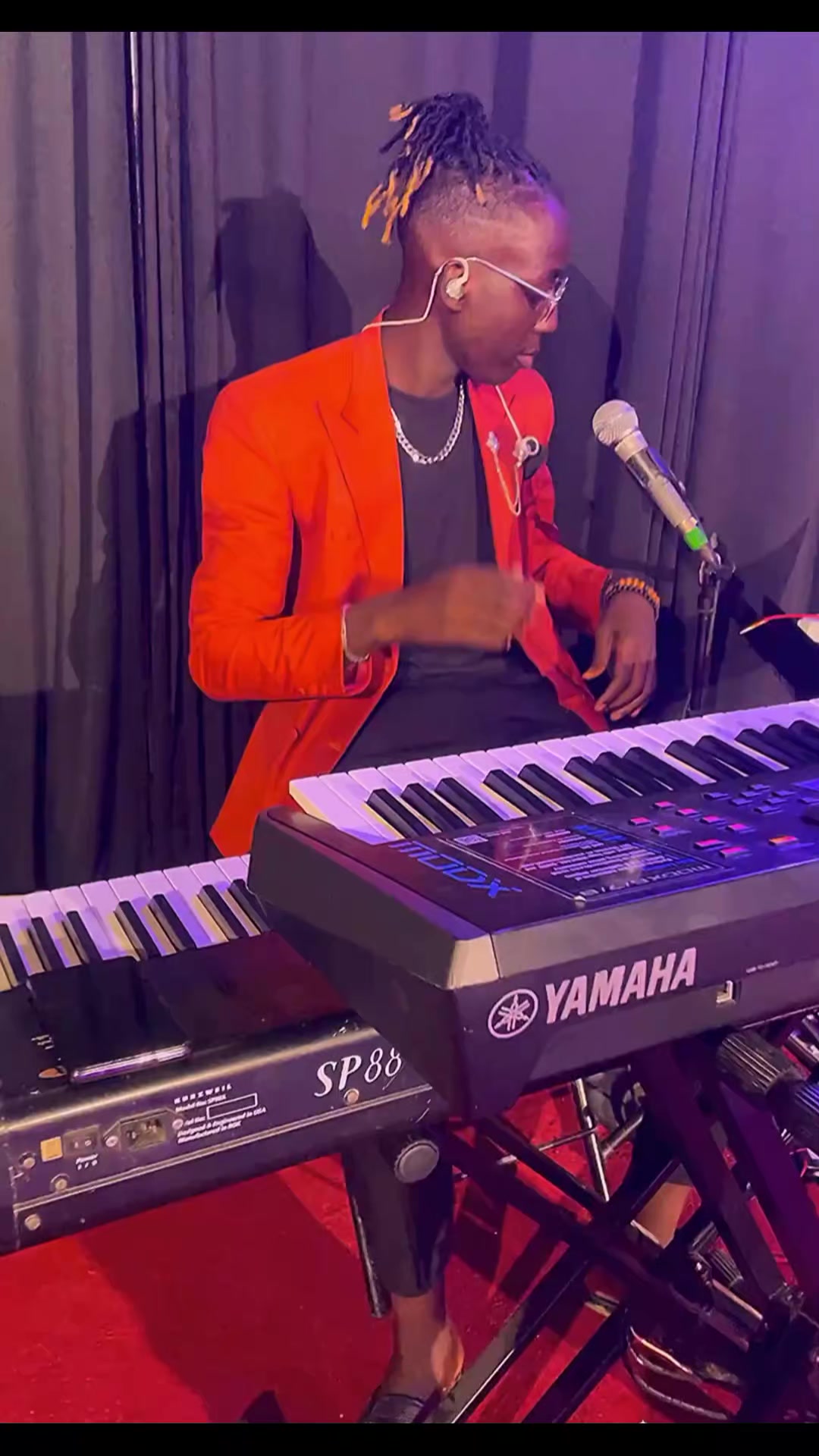 @Boni on the keyz