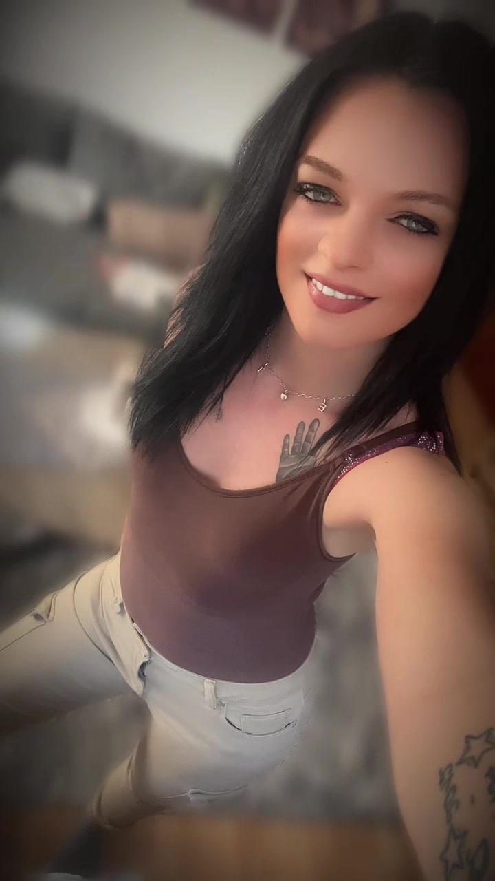 @Jennifer Cherry-Lynn🖤