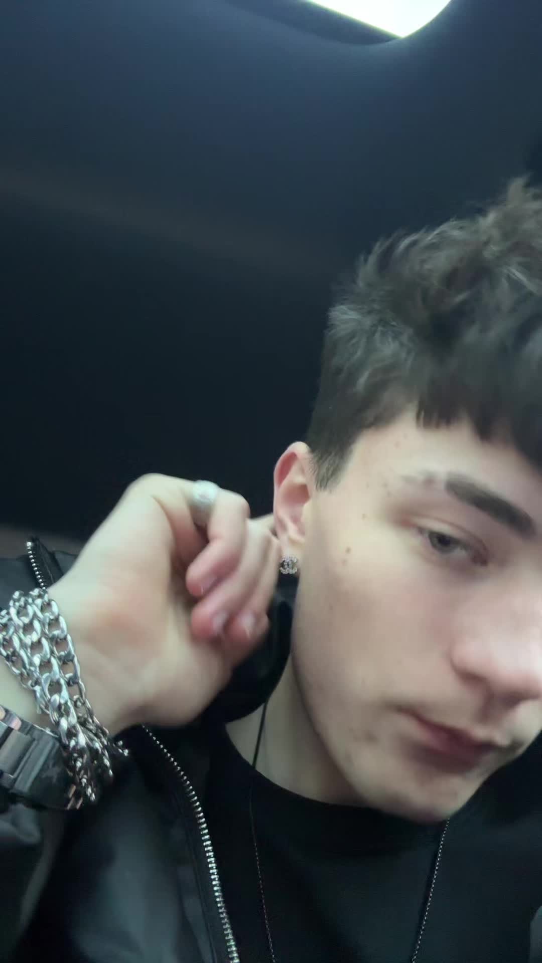 @ויקטור