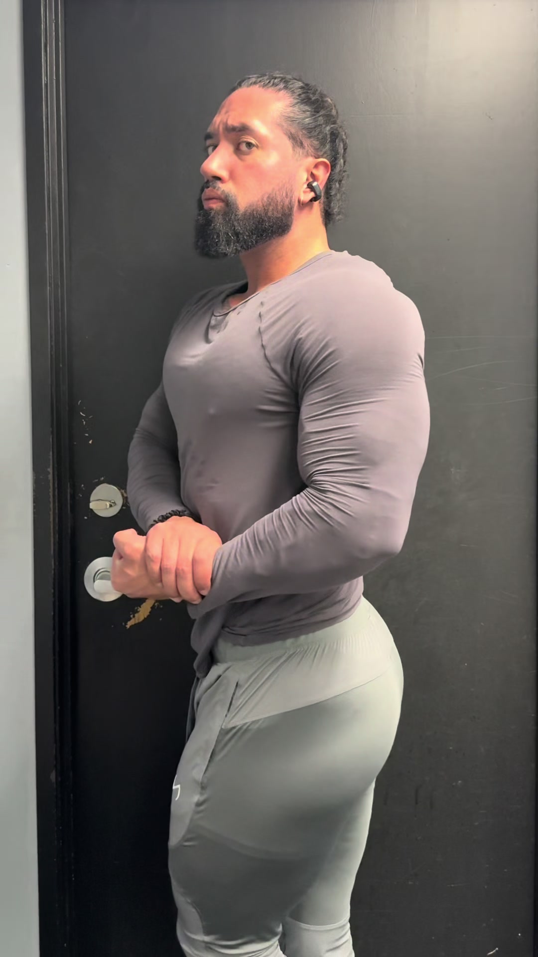 @JayR.90
