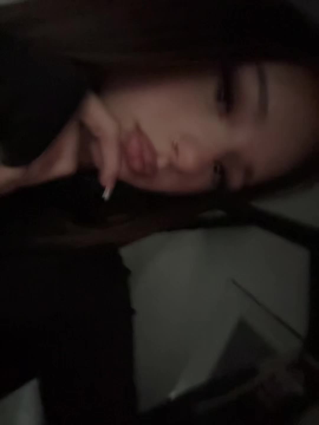 @Mia