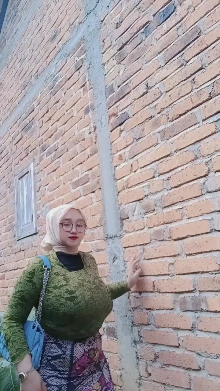 @INDAH KIMI HIME