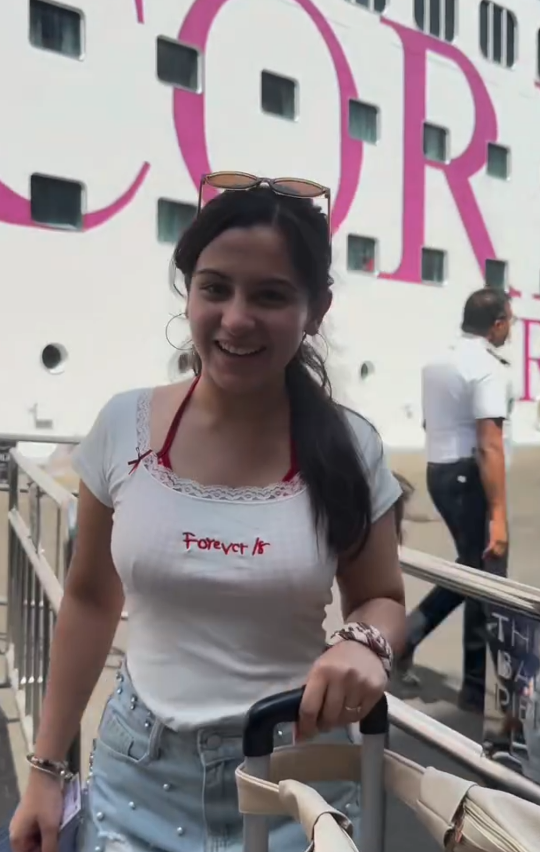 @Sakshi baadkar🇮🇹