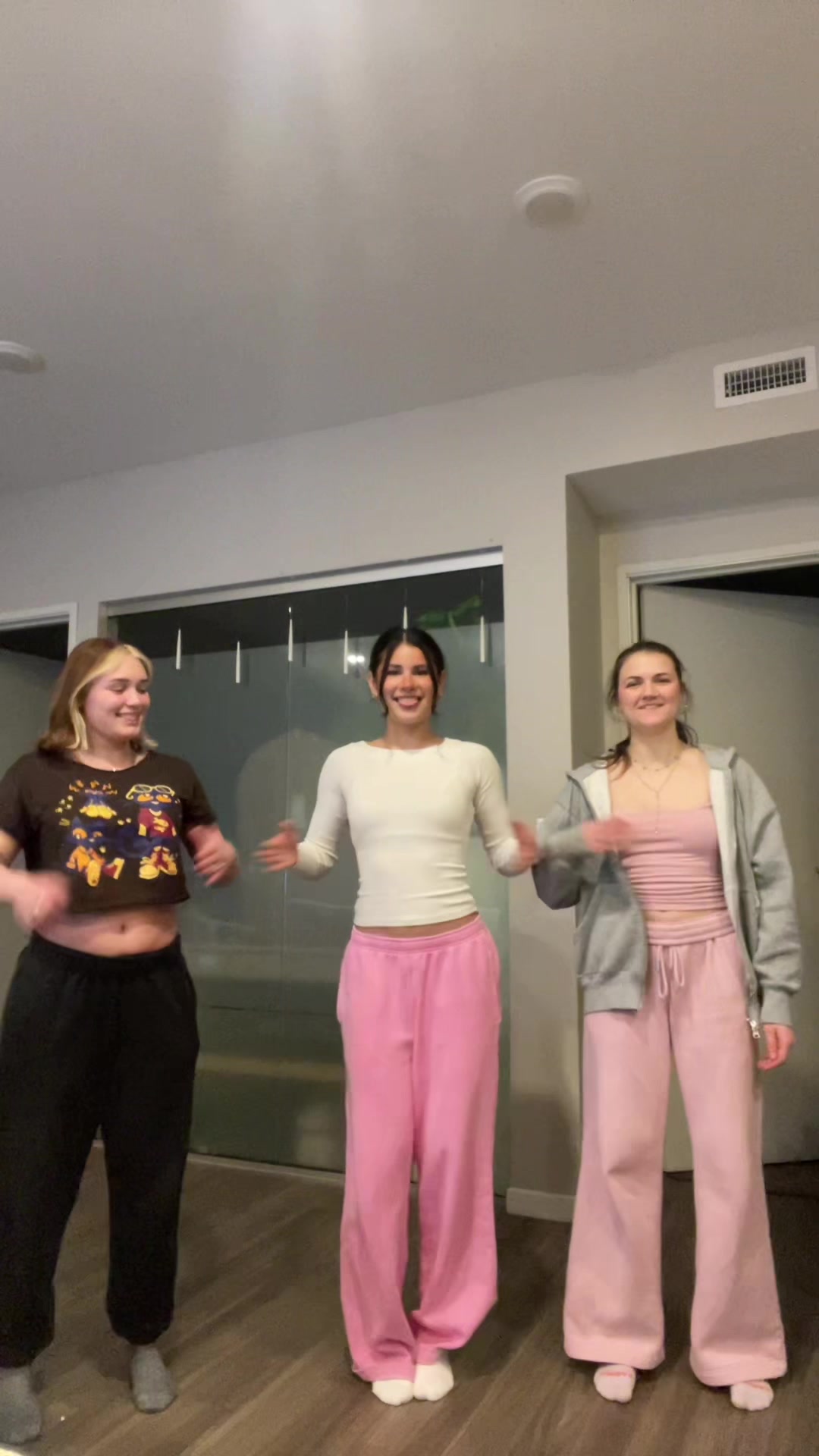 @myakruzel
