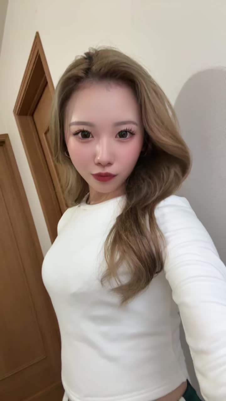 @ᴍᴏᴍᴏɴᴀ