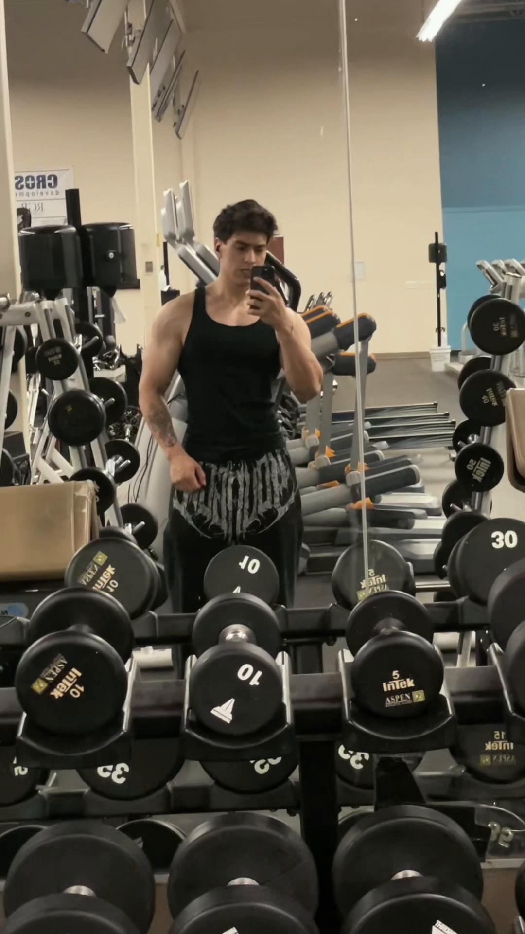 @iivann11