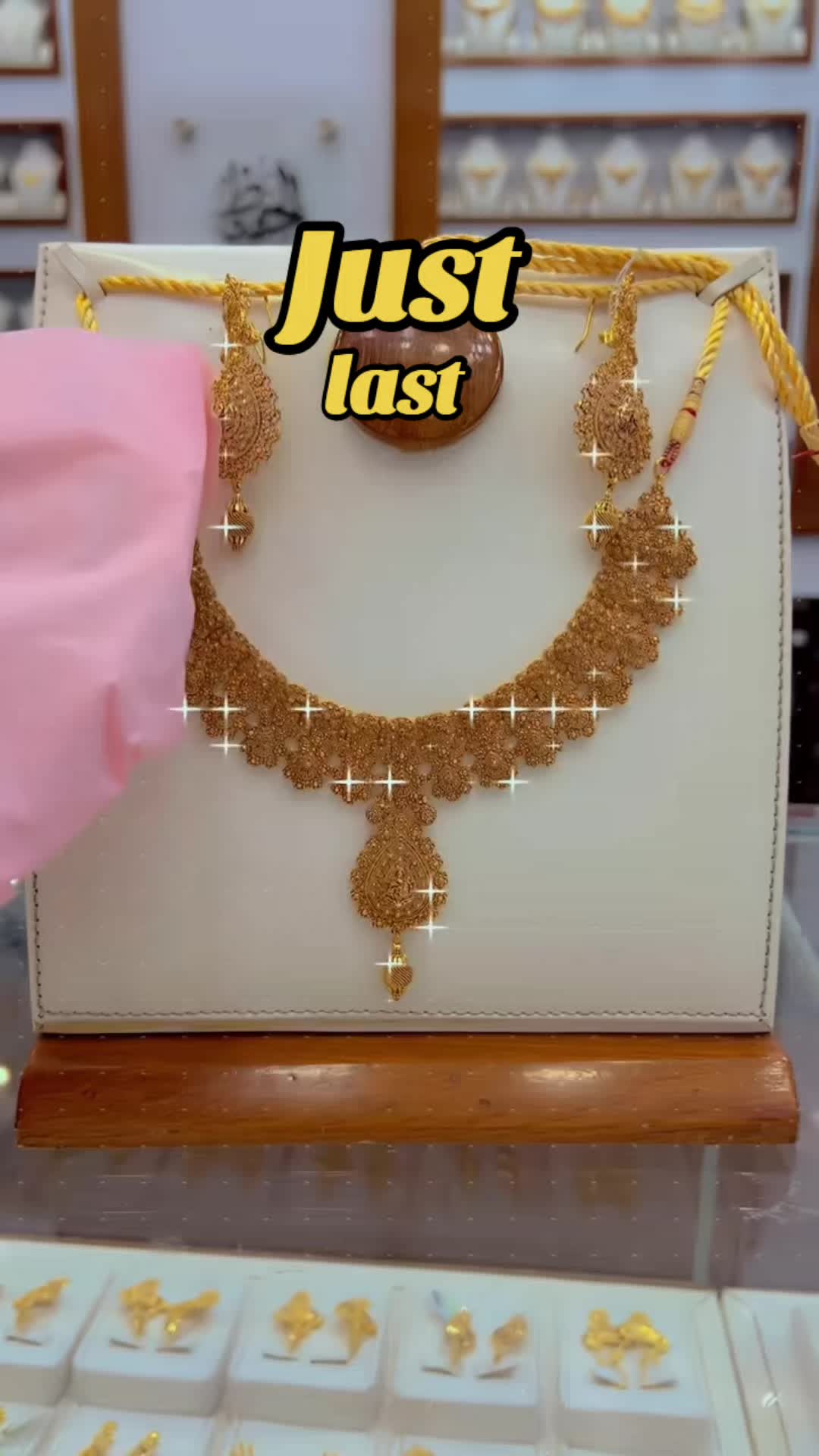@Sona_mehal