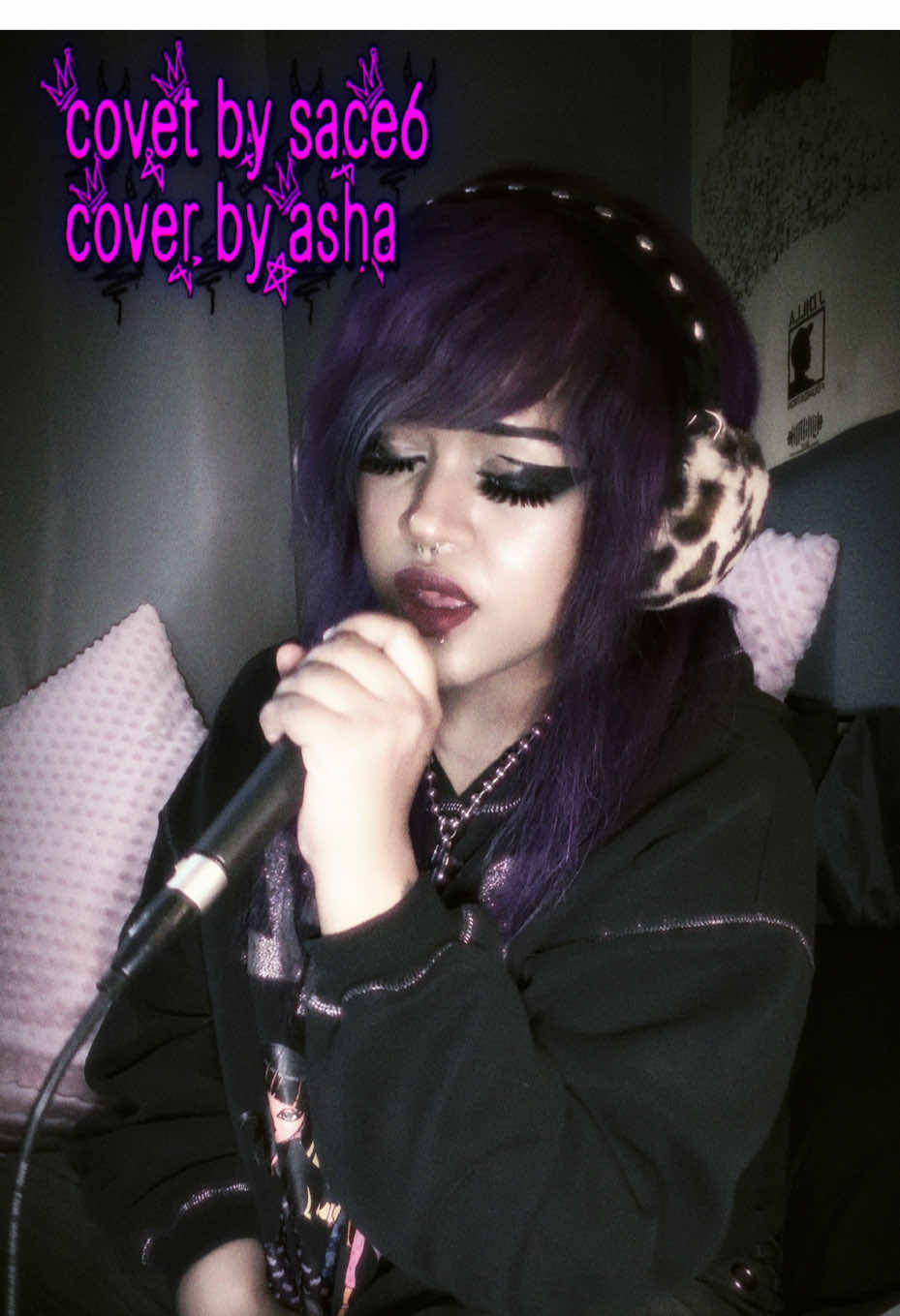 @☆ asha screams ☆