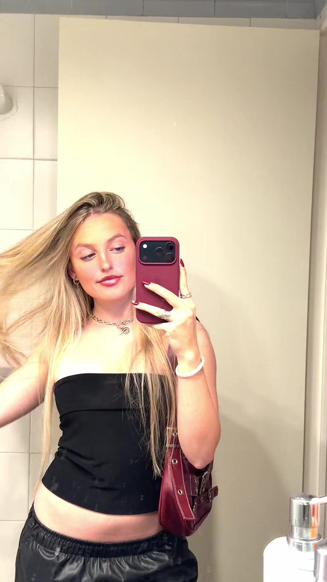 @MICAELA