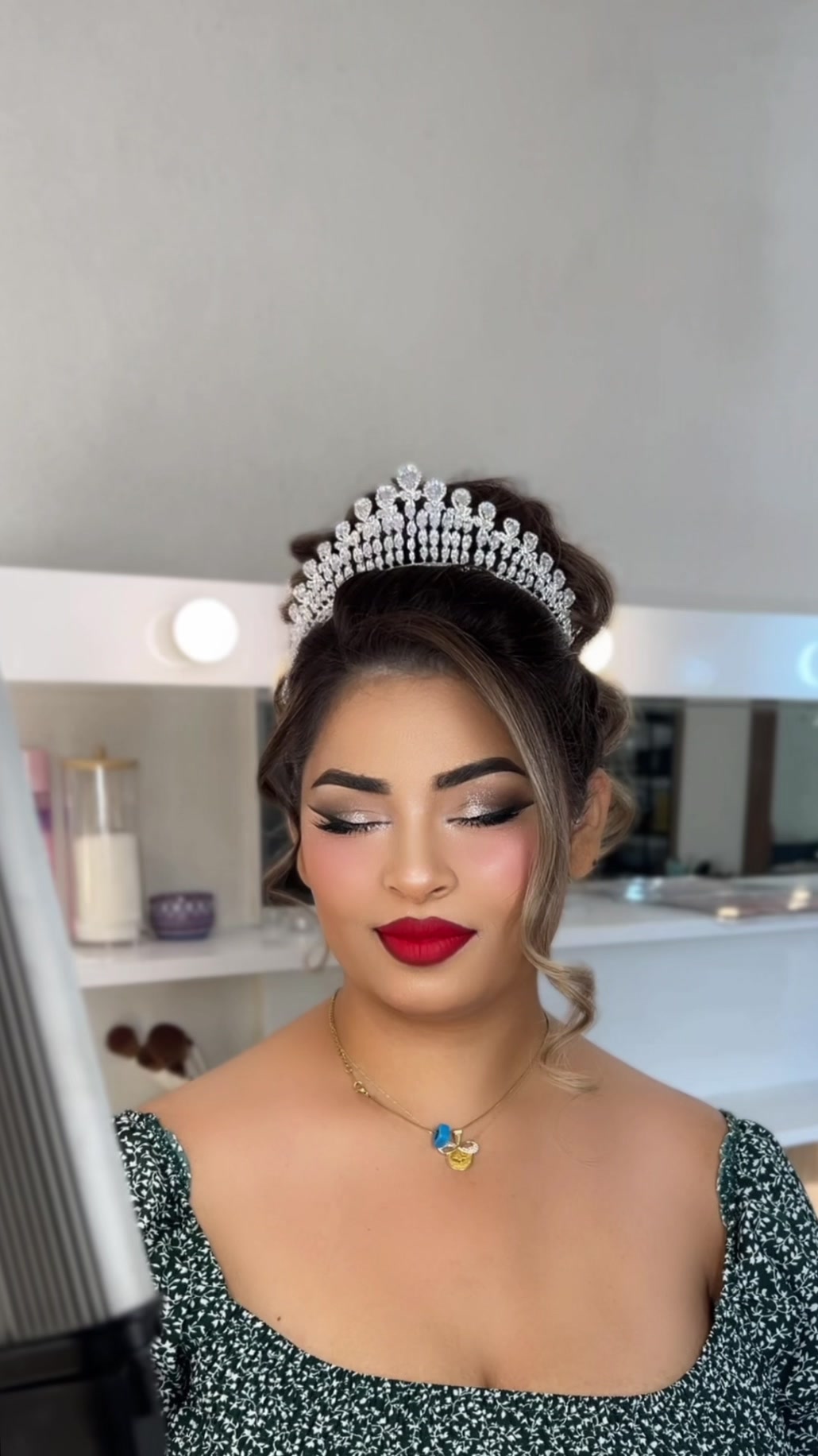 @Matianah_makeup_brows