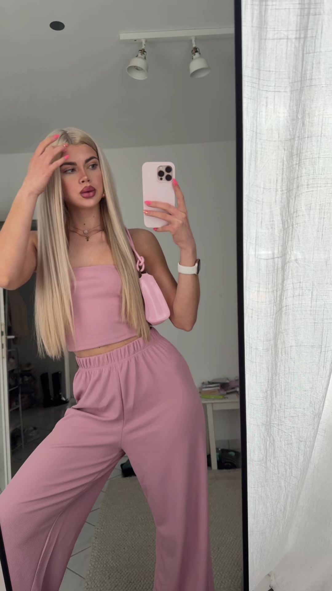 @s_dariaaa_