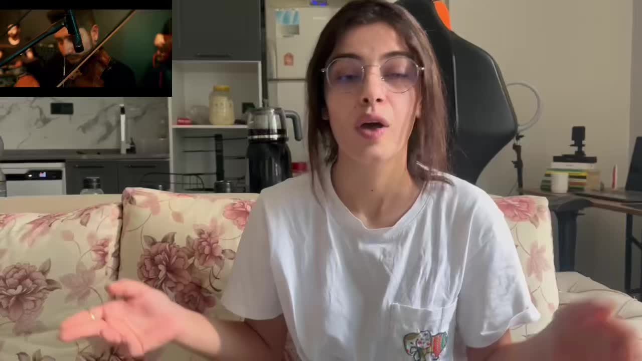 @47Elfida47