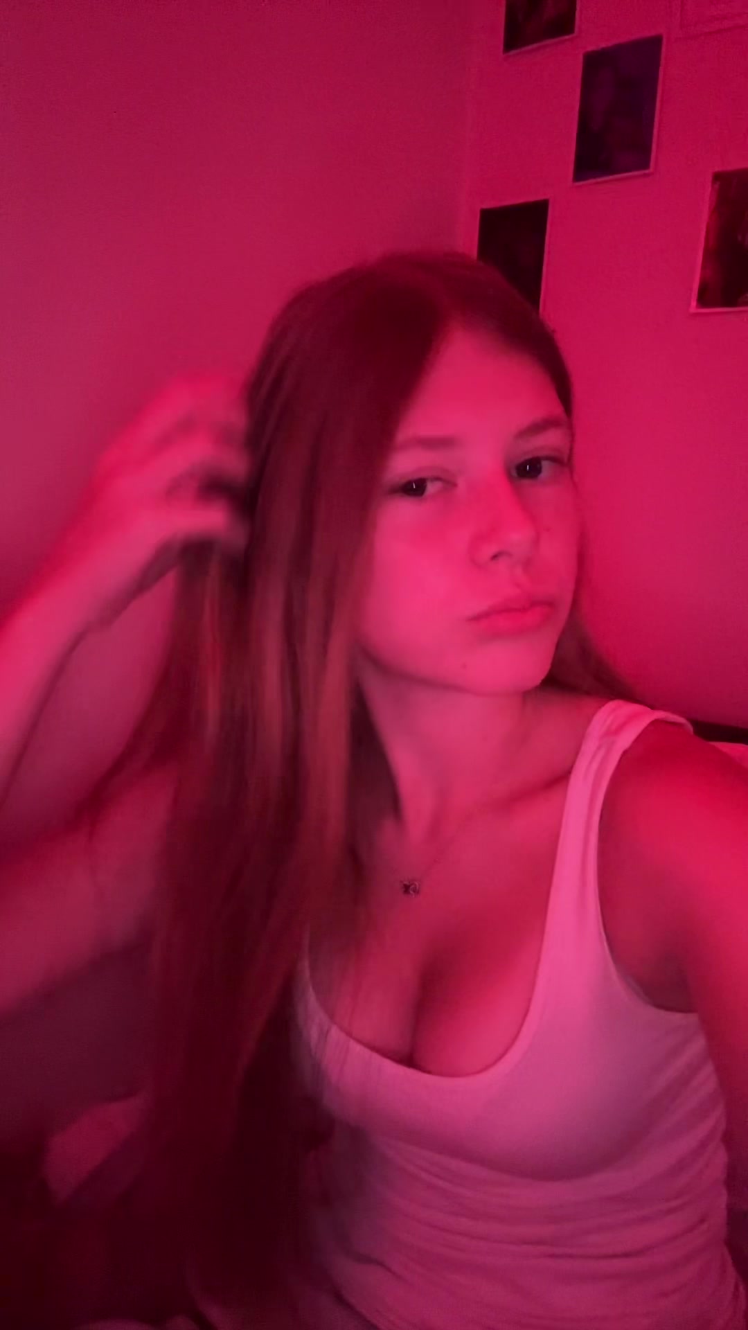 @Chloe