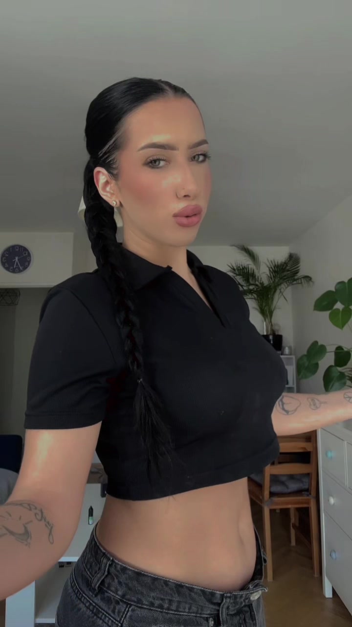 @C L A U D I A ๐