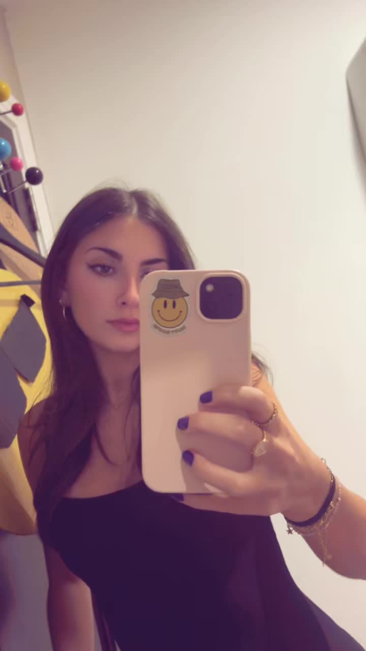 @Sienna
