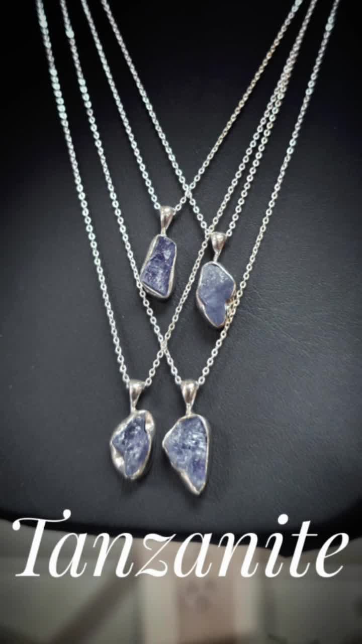 @Crystals & Curiosities