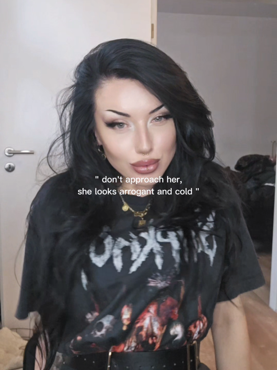 @Lina