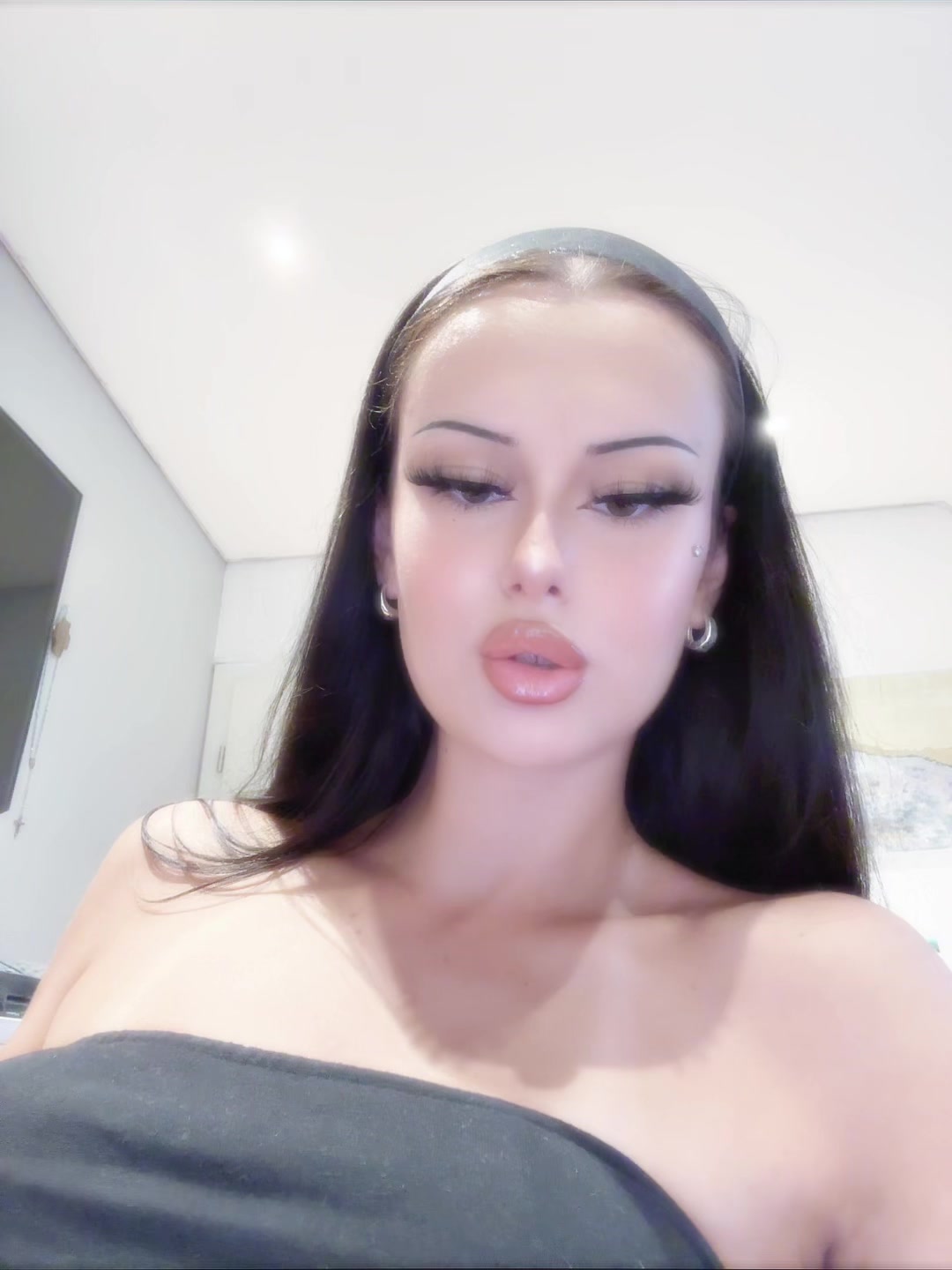 @ᶜᵃˡˡᵉᵈˡⁱˡⁱᵃ☁︎