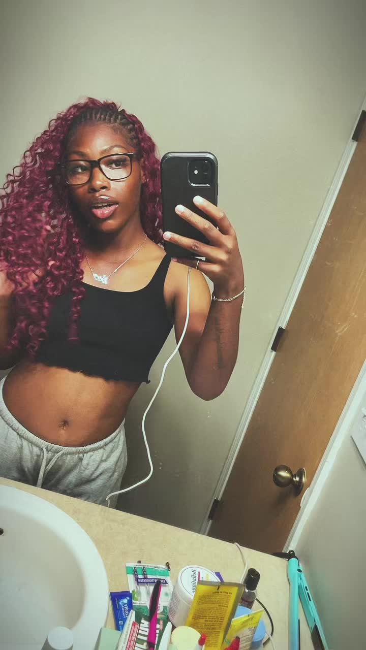 @_niyalatrice