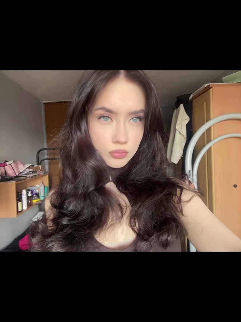 @кира вест