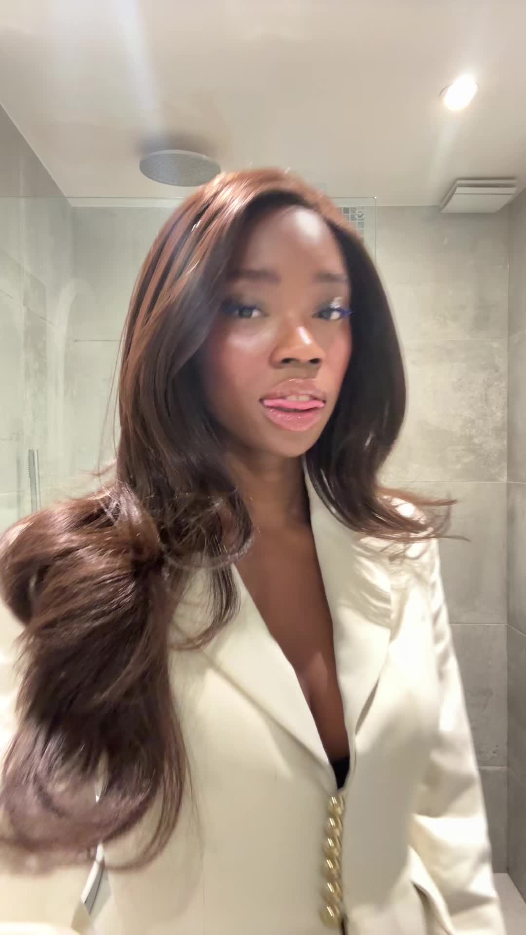 @Ami_jolieee