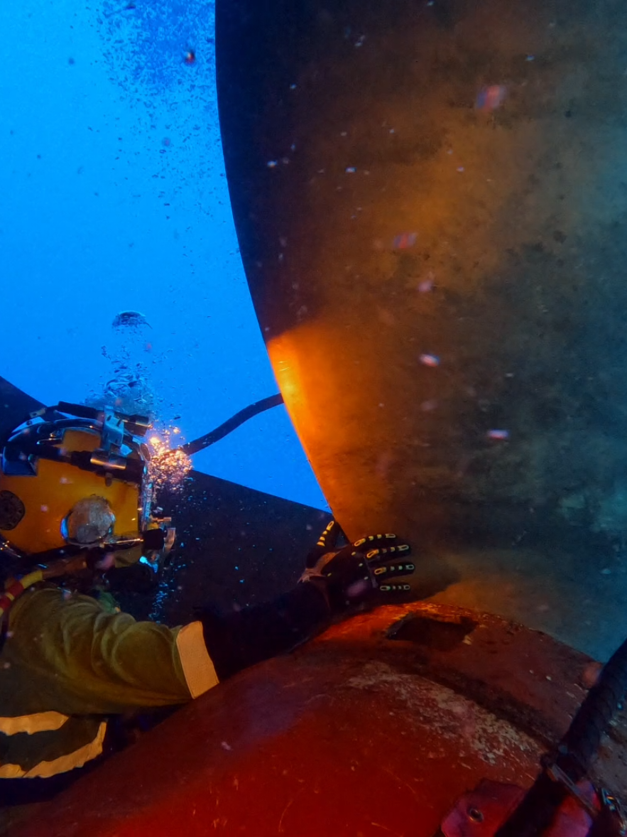 @auscomdiver