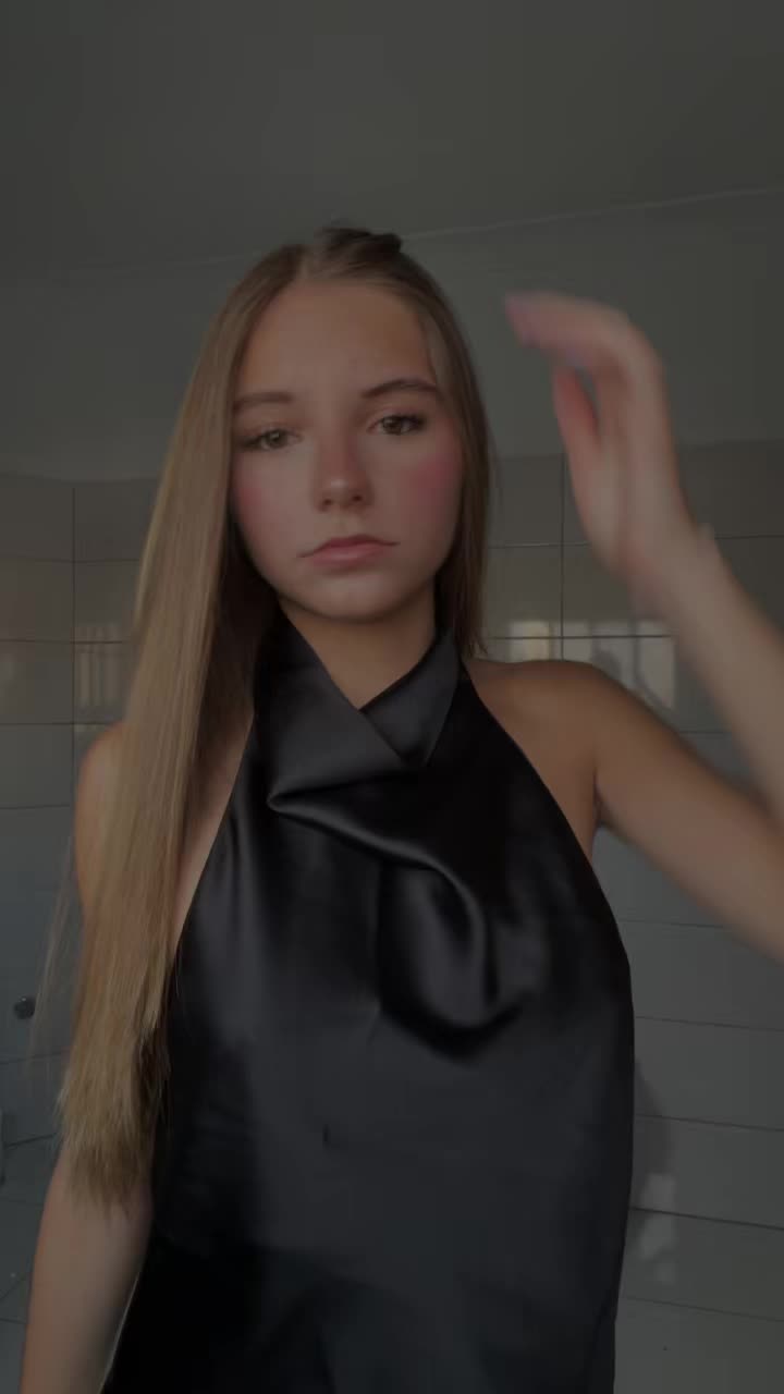 @𝒽ℯ𝓁ℯ𝓃𝒶 ❥