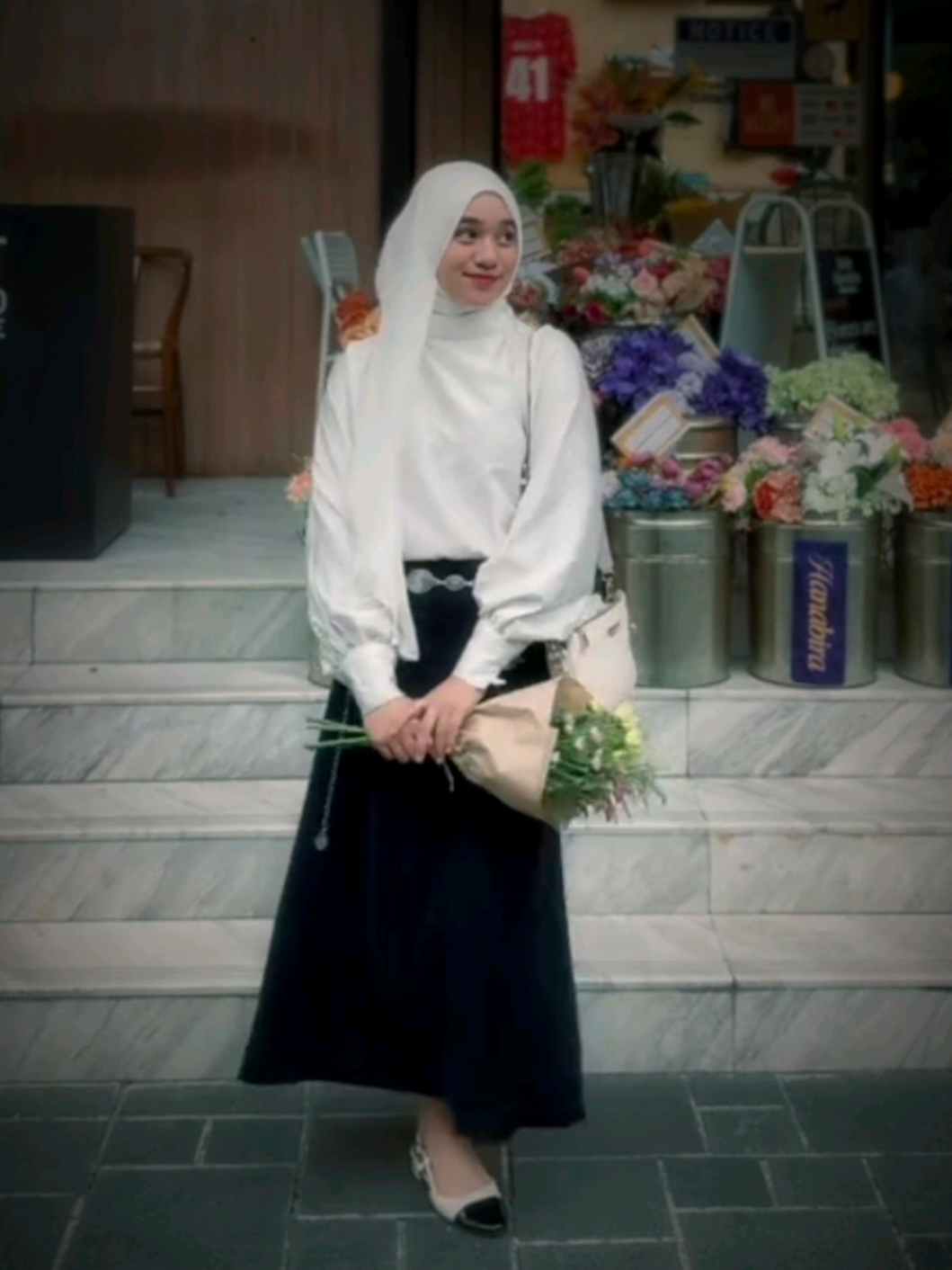 @Inisial F