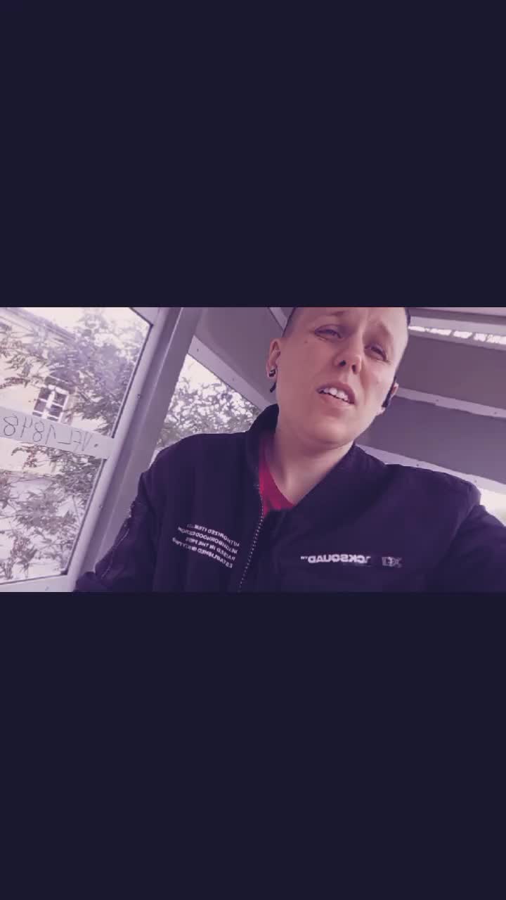 @Nina94