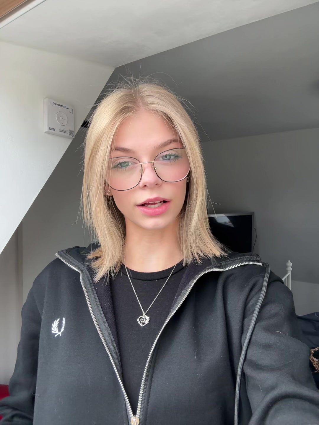 @Freyja🔪🌶️