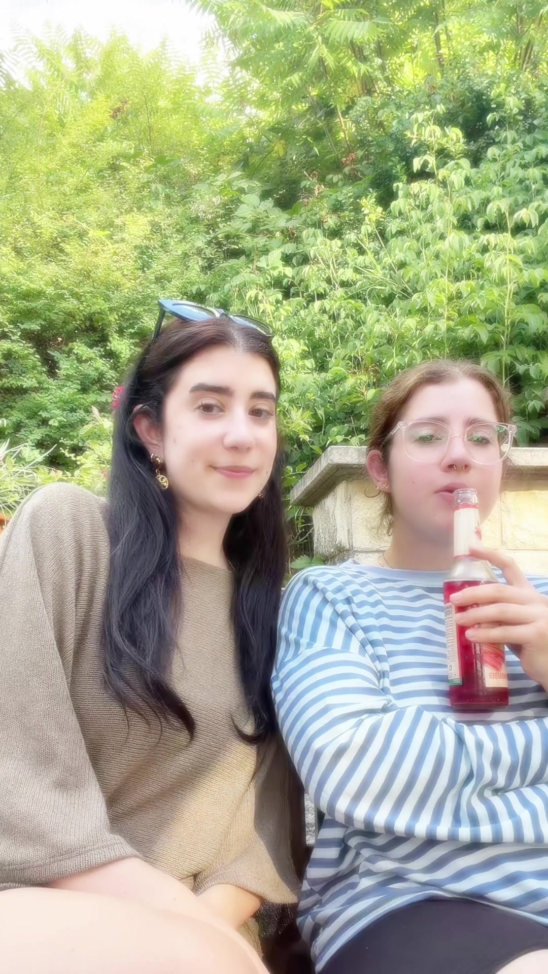 @Anna Laura