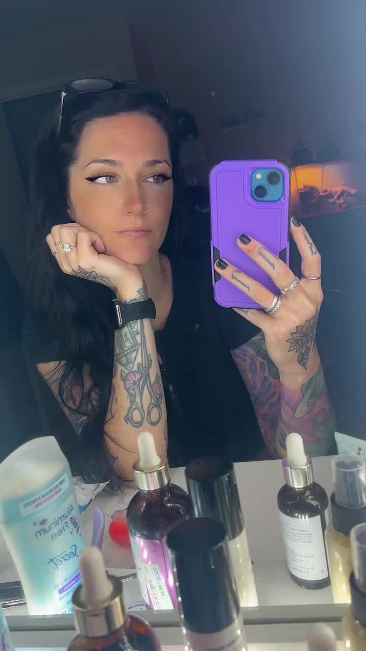 @Chelsey 🌙🖤🥀