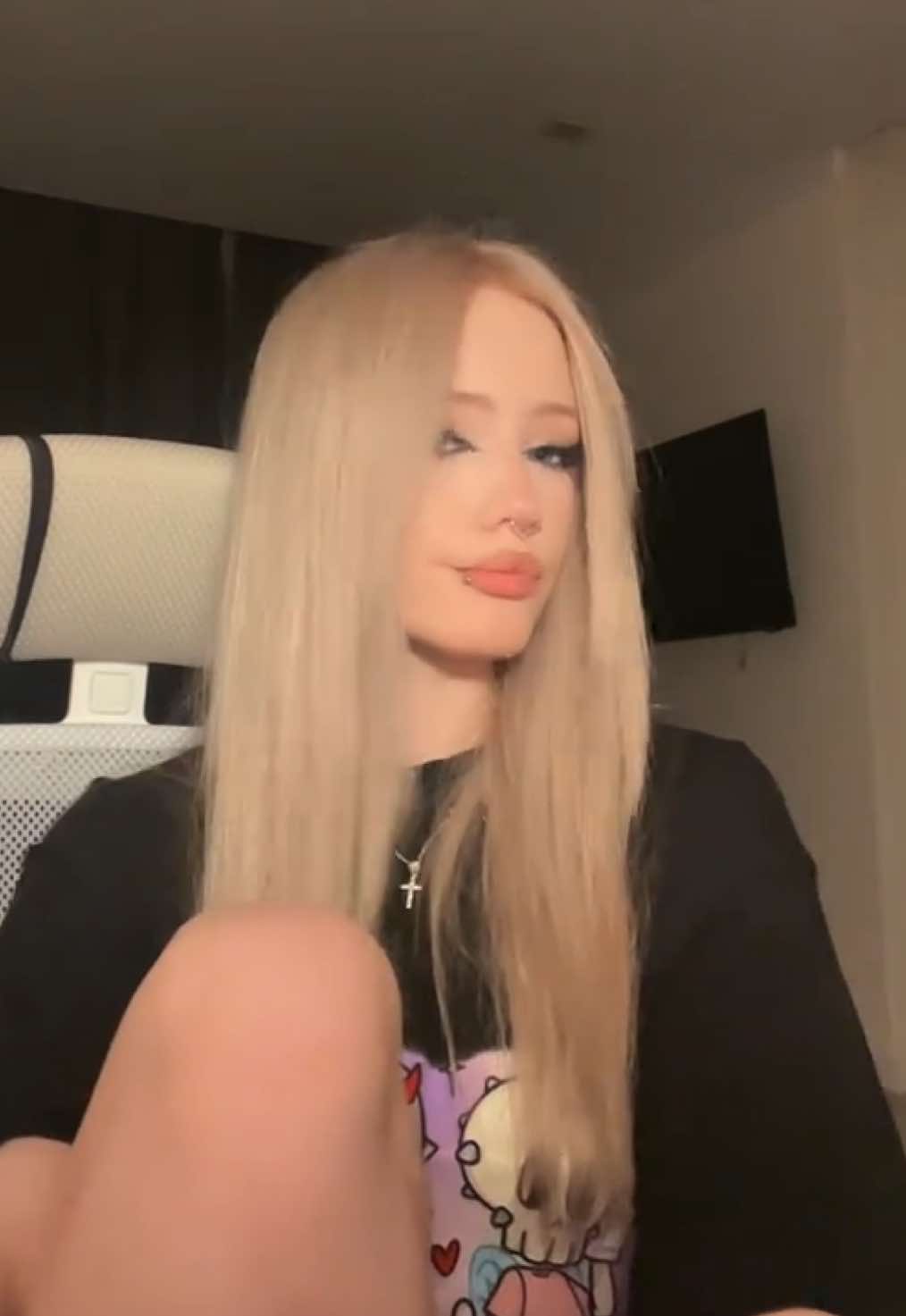 @соня