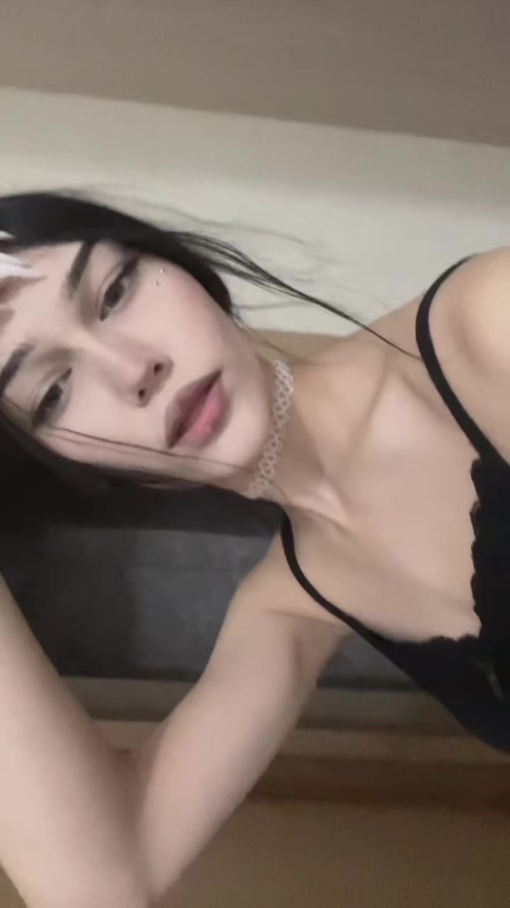 @༺༒༻