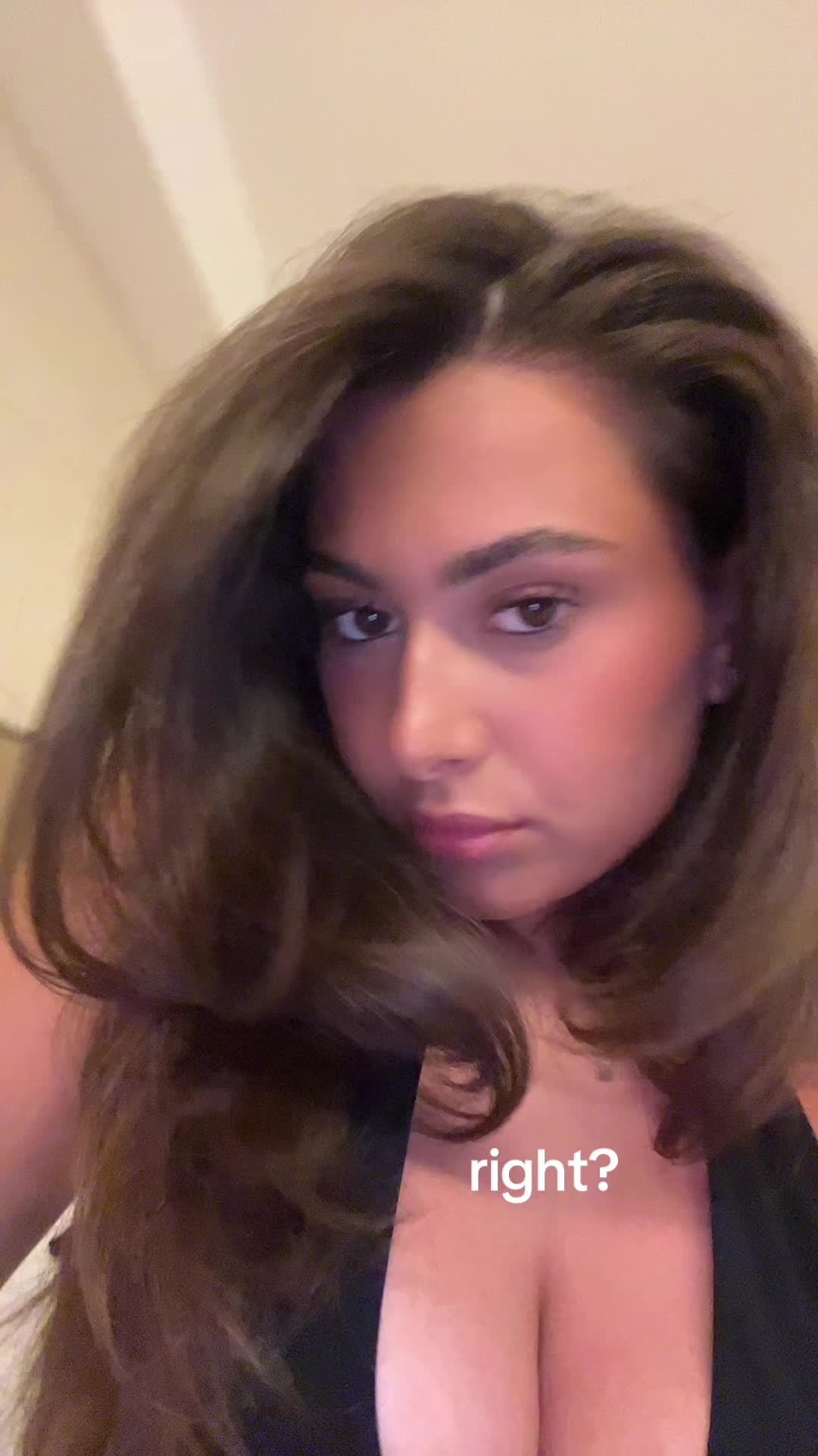 @Isabella k