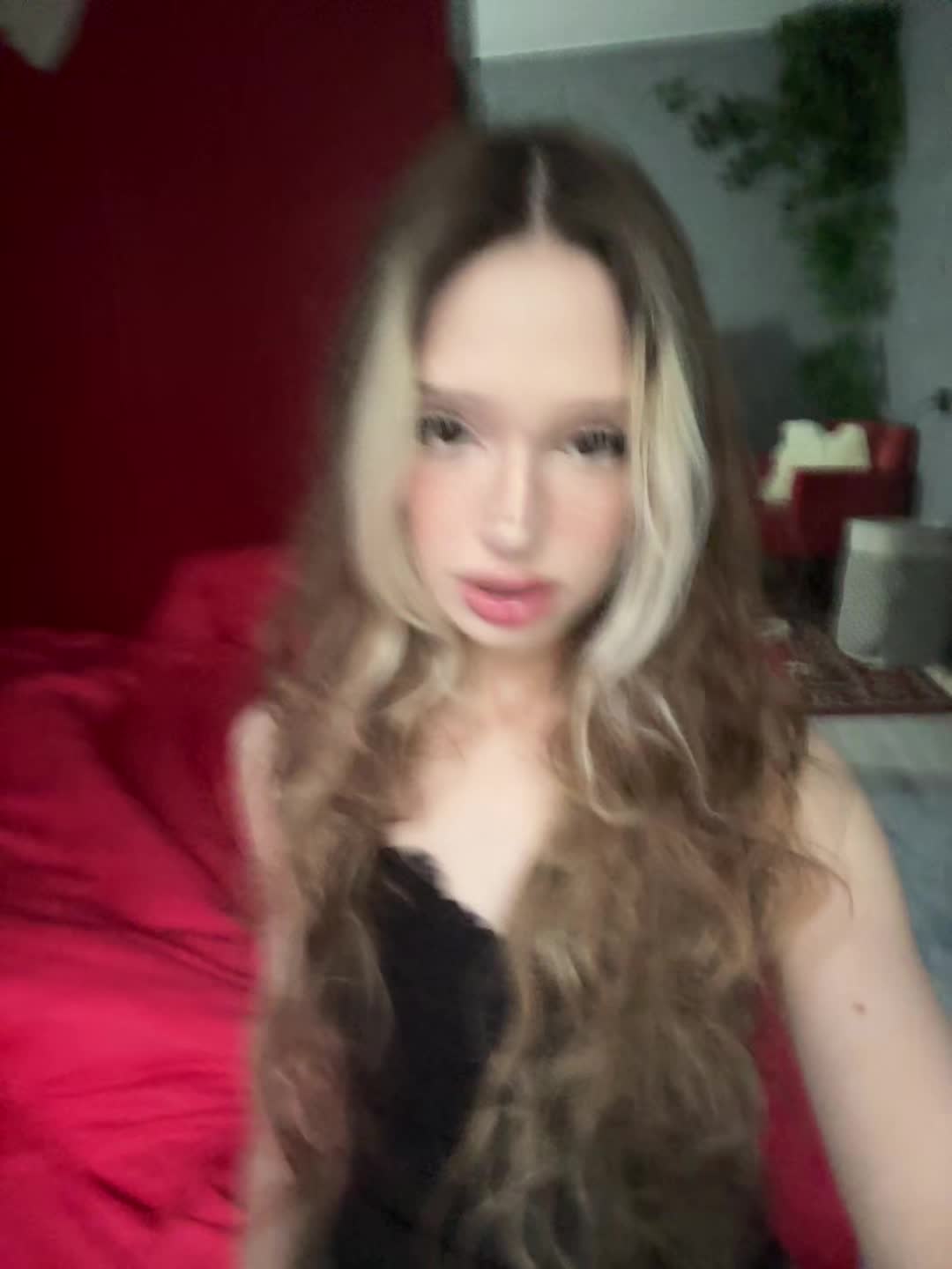 @Пчела