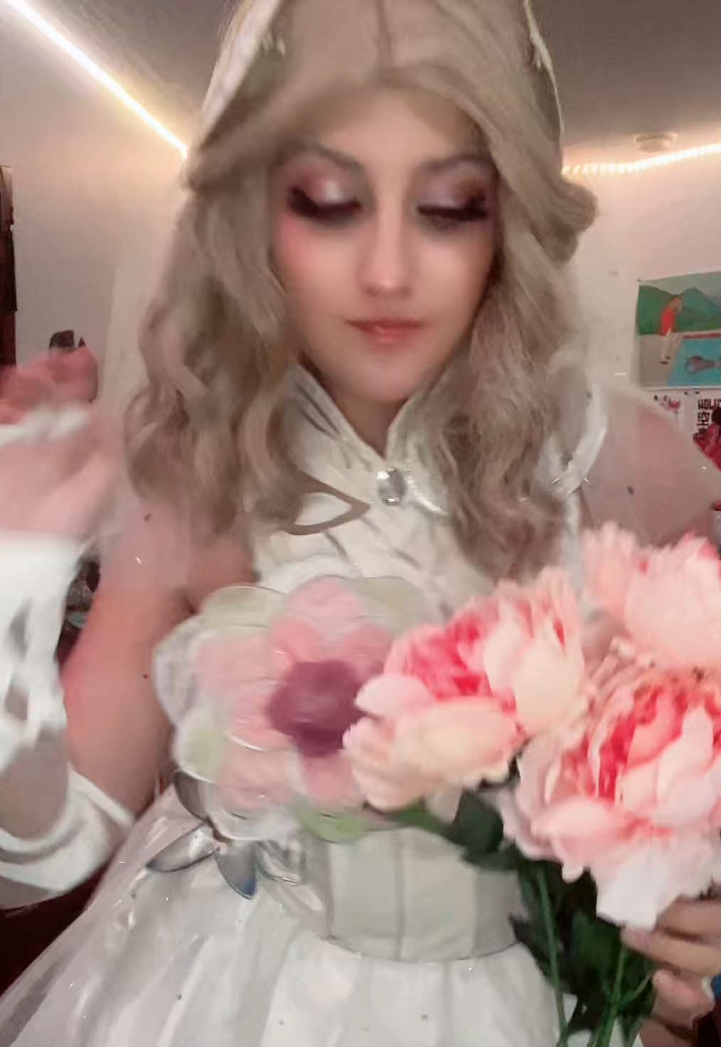 @alyson (@stonefreebie)