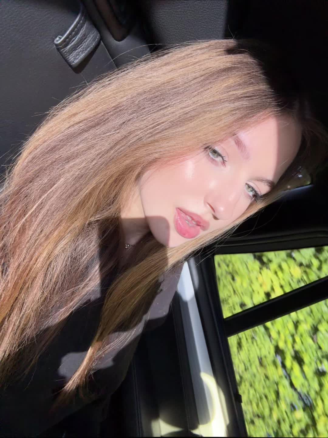 @R🤍