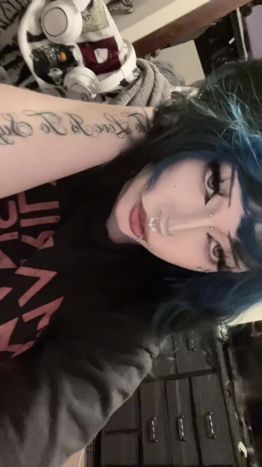@Haily🗝️
