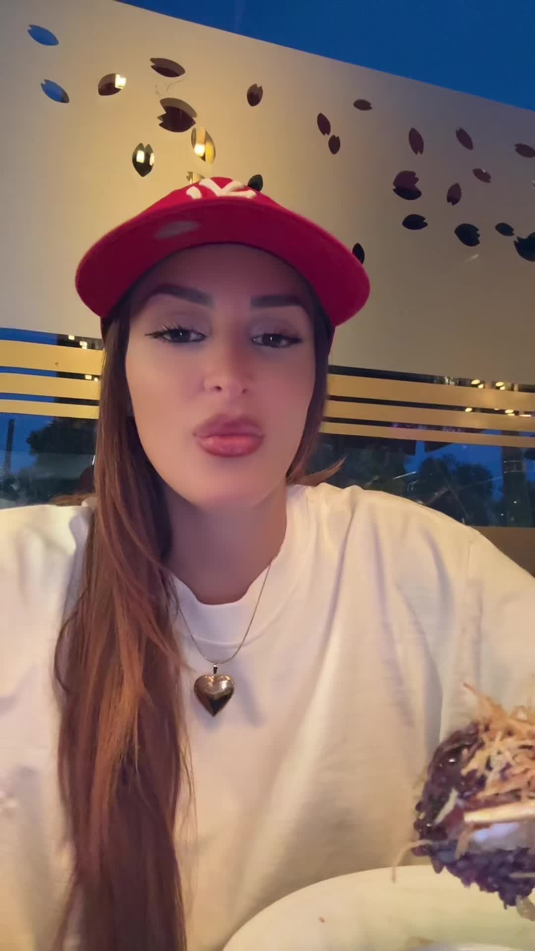 @𝐄 𝐦 𝐦 𝐞 𝐩 𝐢 🧚🏼&zwj;♀️