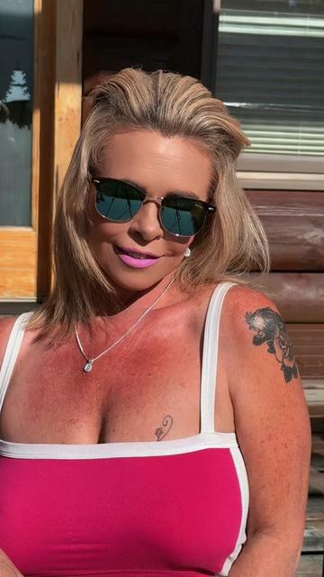 @Yoursexybree