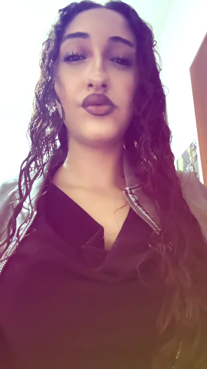 @👹