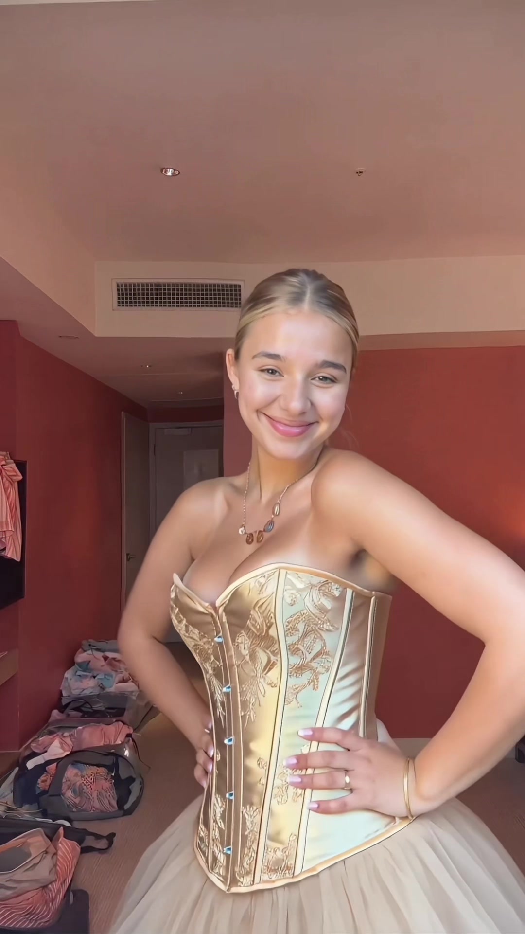 @Lily