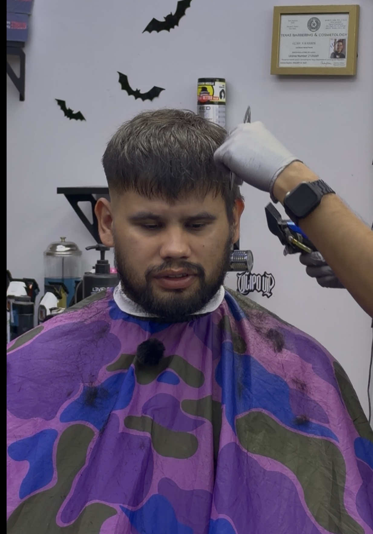 @Jisai Barber