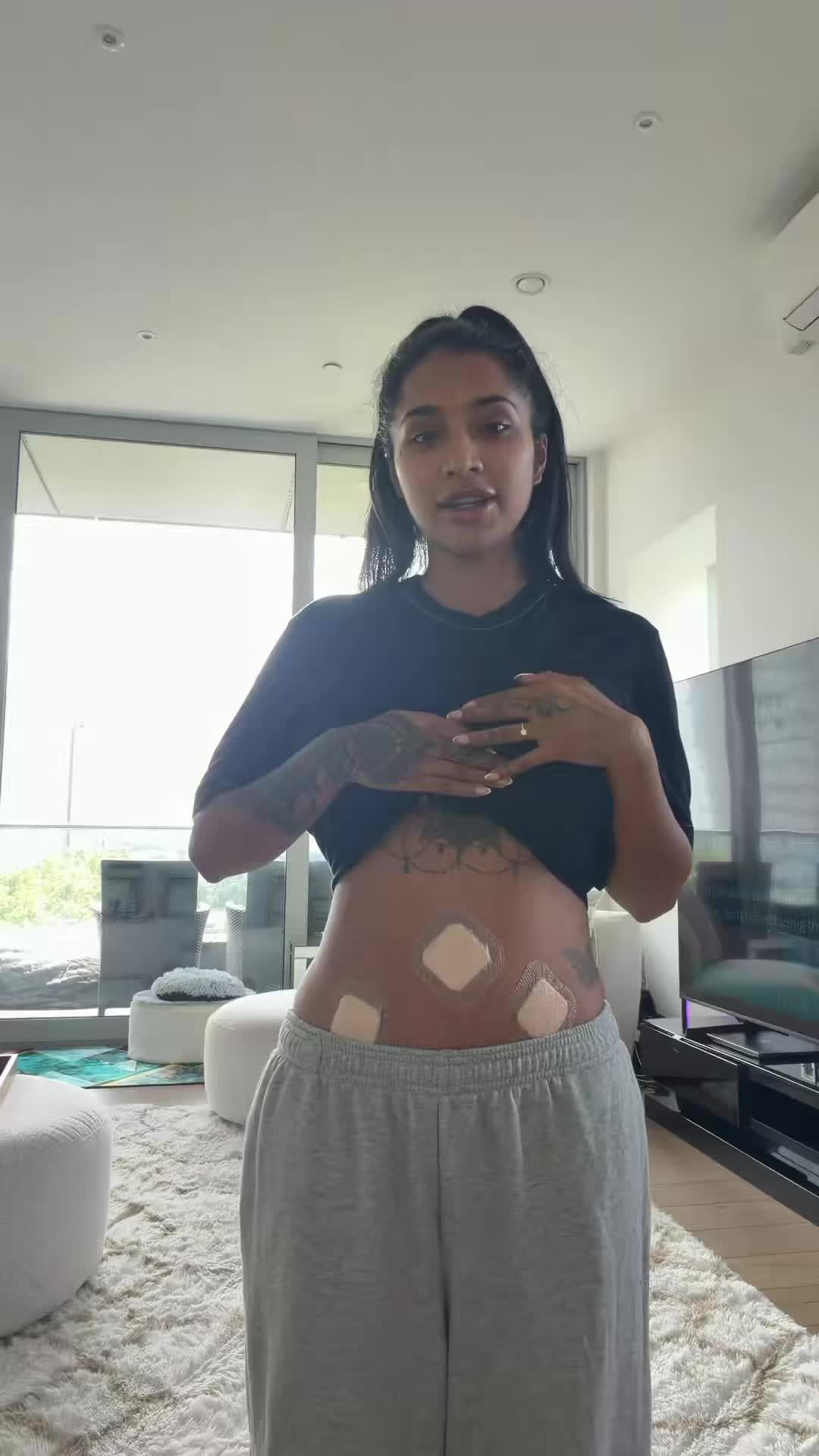 @yasmiinakhannn