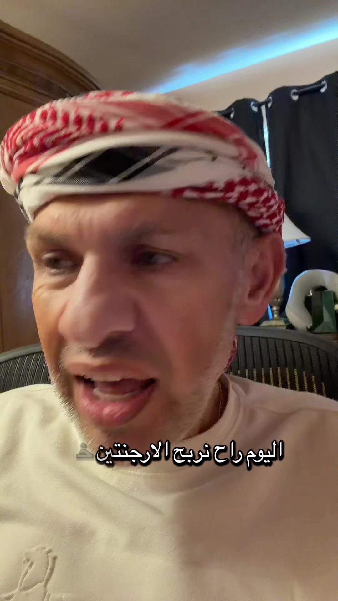 @safeer_elmansaf اياد وشمعه