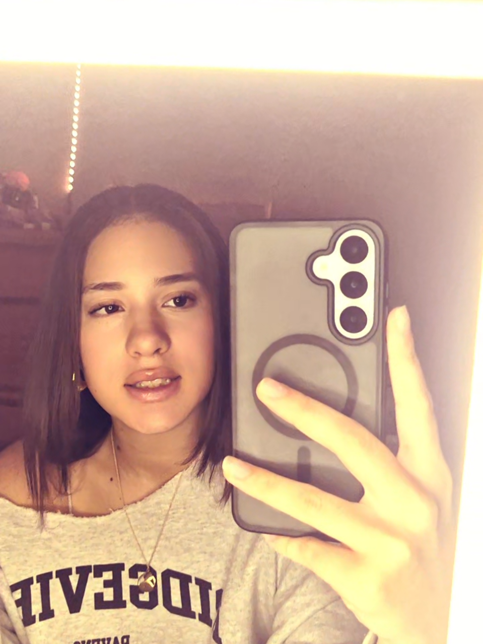 @aniya_22