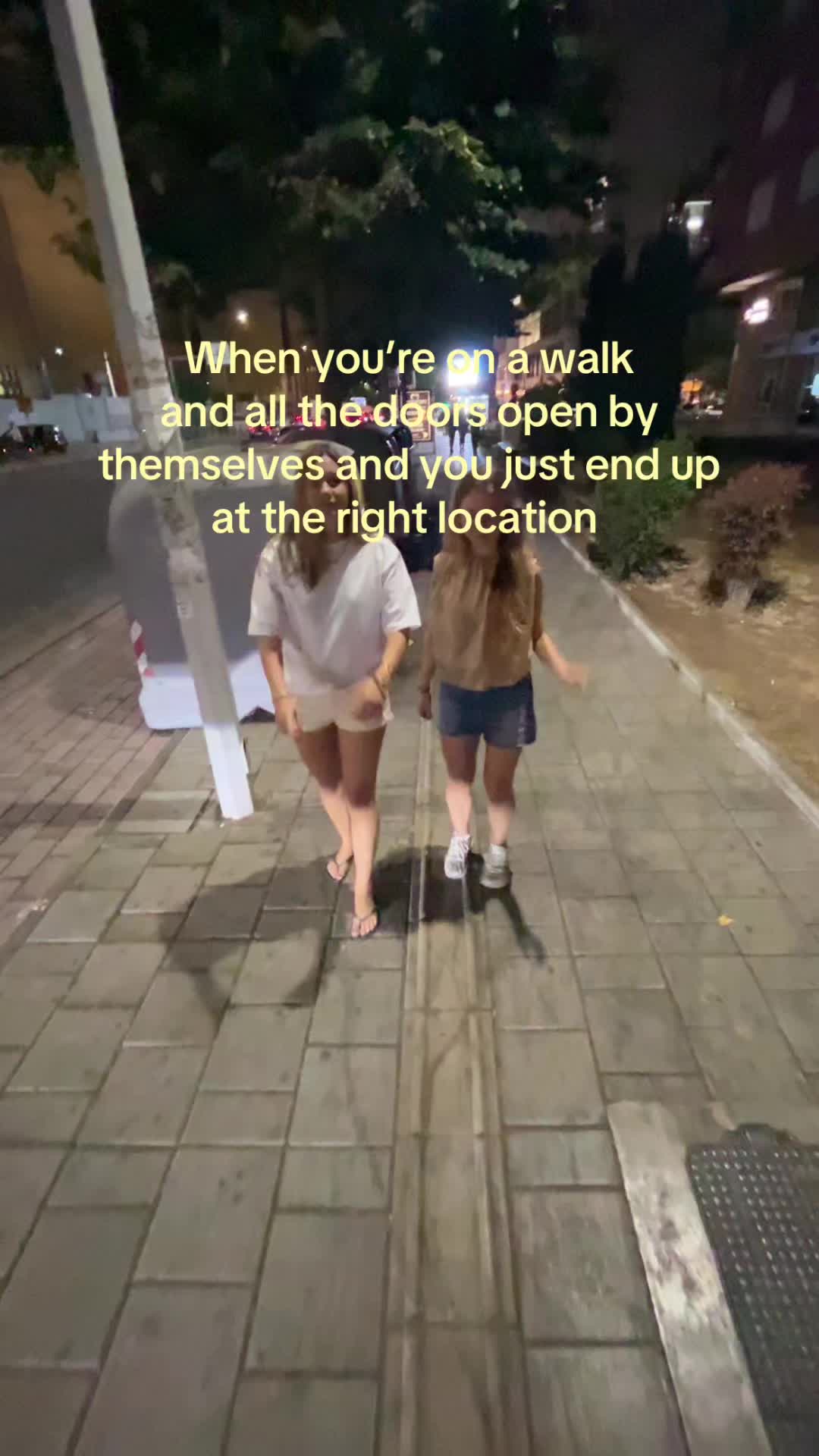 @Ella