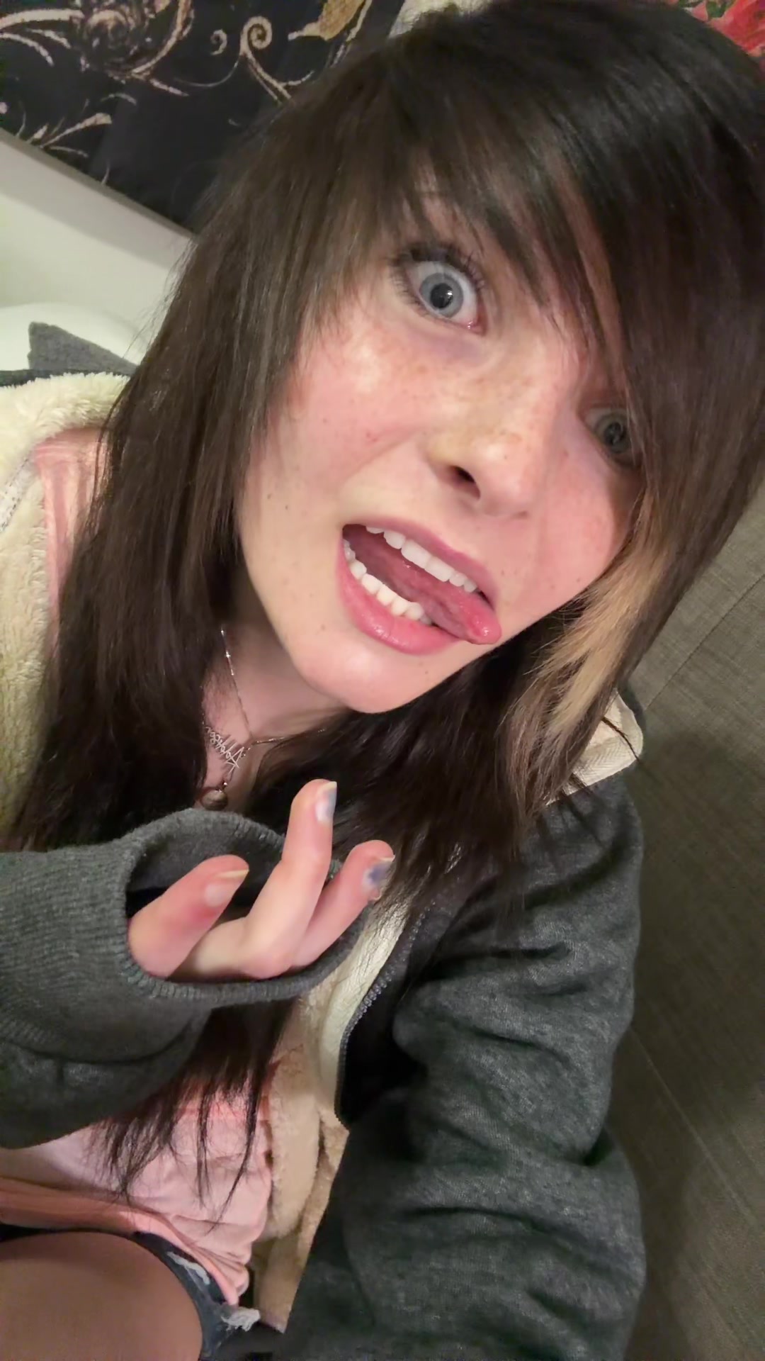 @Poptartfarts🧁