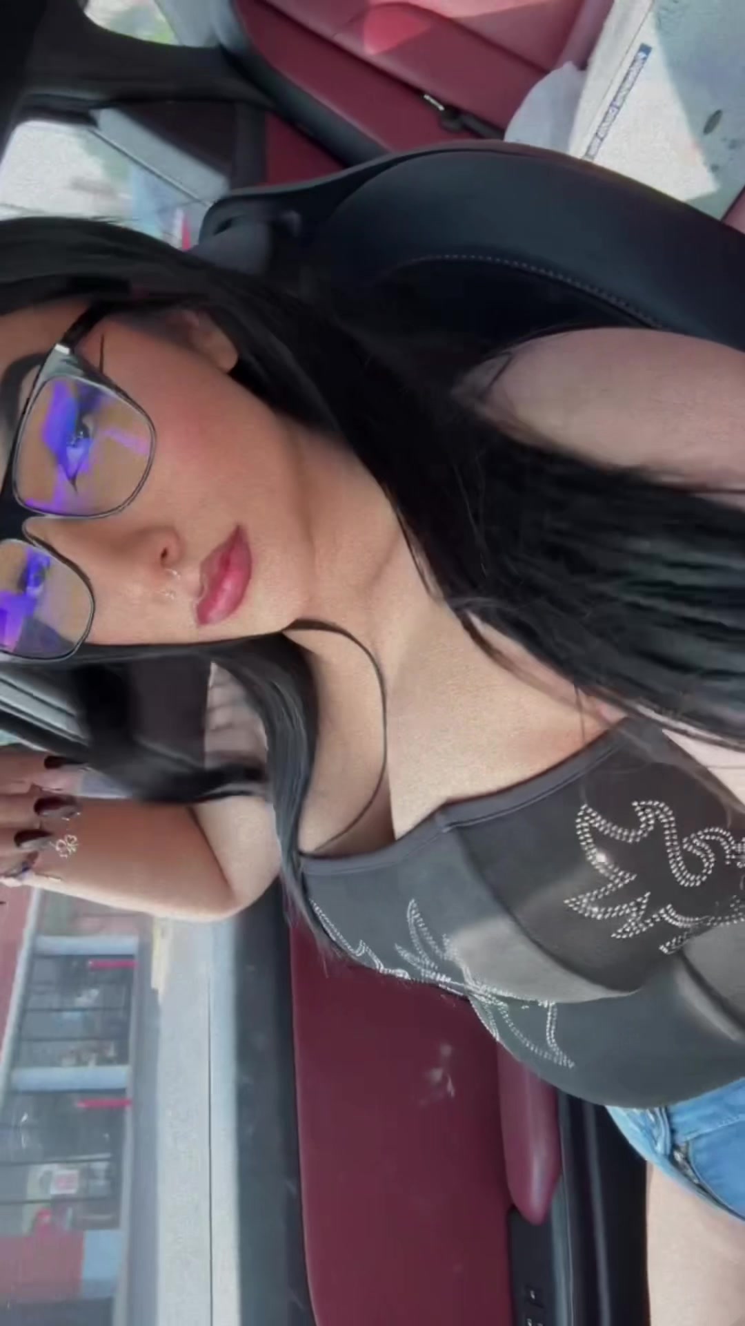 @Theeaubree